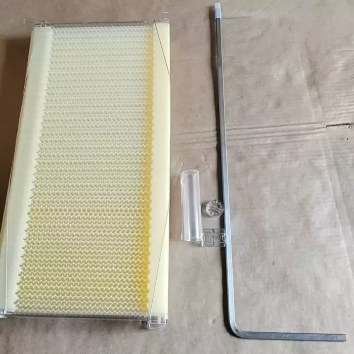 Auto Follow Plastic Honey Flow Beehive Frame - Wii's Beekeeping